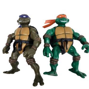 TMNT Teenage Mutant Ninja Turtles Figures 2002 Set of 2 Michelangelo Donatello